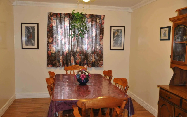 Comerford's Ocean View Efficiency Units