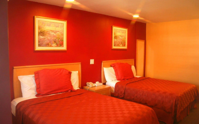 La Casa Inn