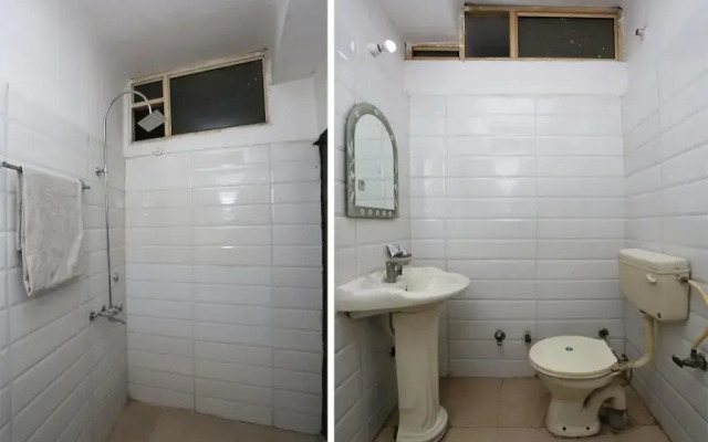 Taj Guest House By OYO Rooms