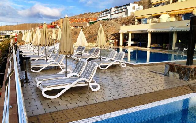 Holiday Club Sol Amadores Hotel