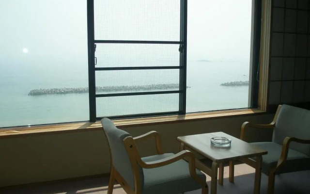 Shima Beach Hotel