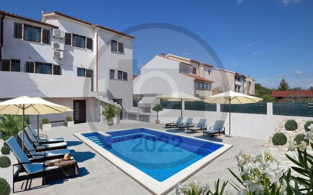 Beautiful Home in Banjole With Wifi and 3 Bedrooms