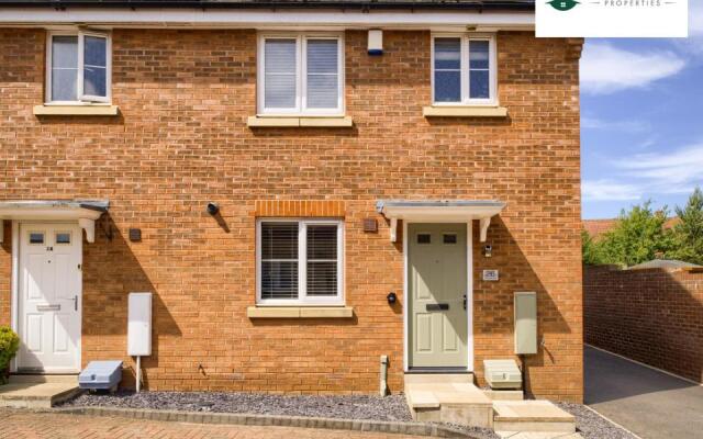 3 Bedroom Coventry House With Free Wi fi Driveway & Garden By Passionfruitproperties 26WWC