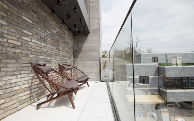 Haru Hotel & Guesthouse - Hostel