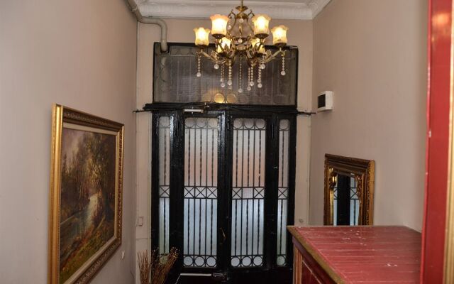 Omer Hayyam Suites