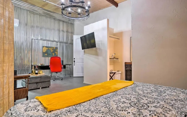 Ideally Located Vacation Rental Studio in Laredo!