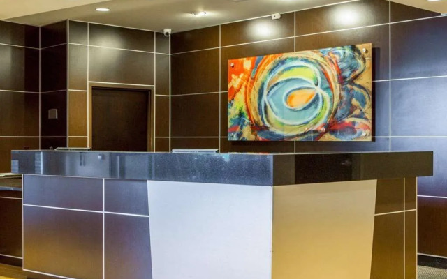 Cambria Suites Traverse City