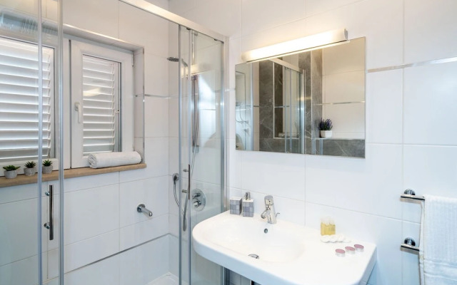 Lorena Suite