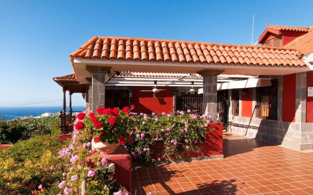 Villa For 10 In Gran Canaria Near Arucas Village