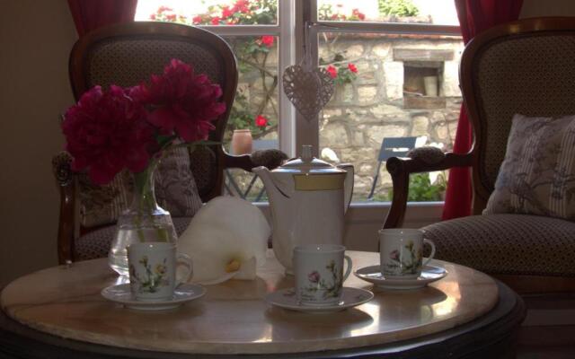 Gîte Cravant-les-Côteaux, 6 pièces, 10 personnes - FR-1-381-395