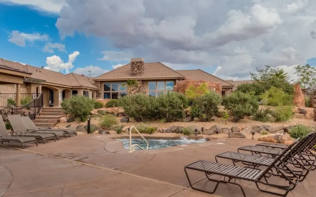 Red Canyon 3 Bedroom Apts