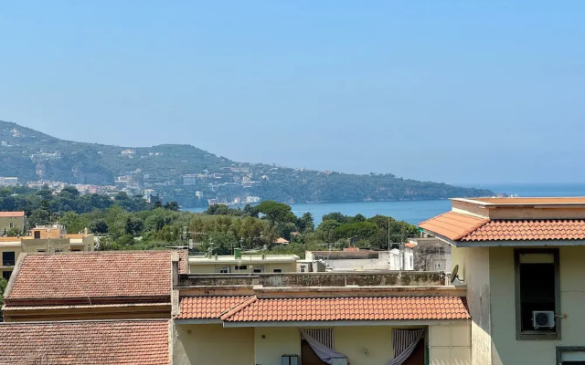 YourHome - La Famiglia Apartment