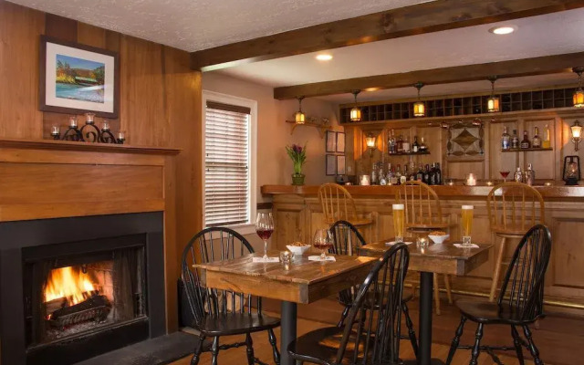 The Lincoln Inn & Restaurant At The Covered Bridge