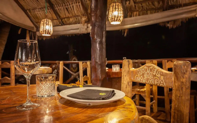 Beachfront Hotel La Palapa - Adults Only