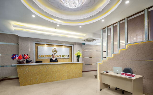 Lakeside Palace Hotel