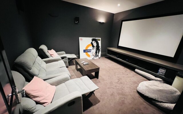 Dream House London With ac, Gym, hot Tub, Cinema