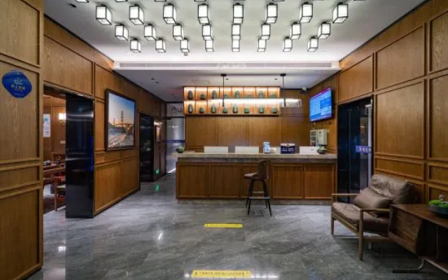 Super 8  Hotel Premier(Beijing Wangfujing Street Jinyu Hutong Subway Station)