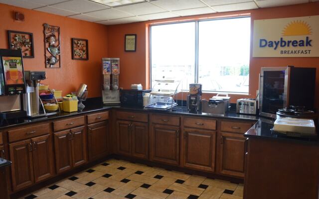 Days Inn Airport Nashville East