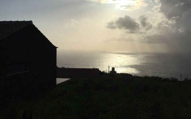 Serreta Island Home AL