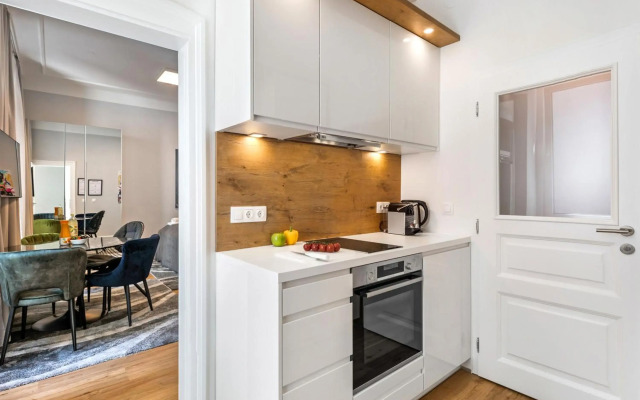 SKY9 Apartments District 3