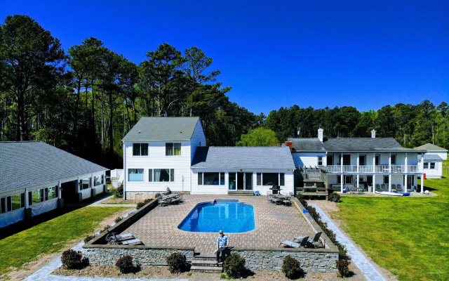 Bay Tree Manor