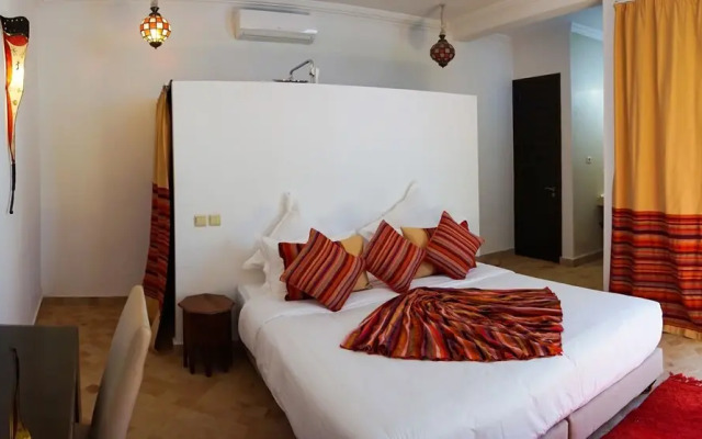 Riad Kalé Polis