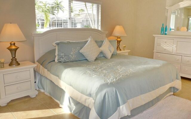 Waterfront Home With Pool and Western Exposure