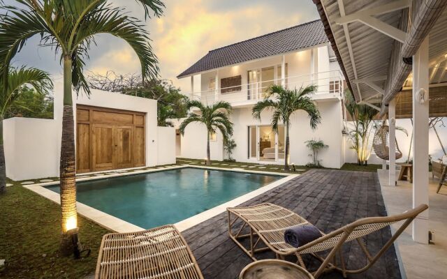 A Casa Di Renucci by Alfred in Bali
