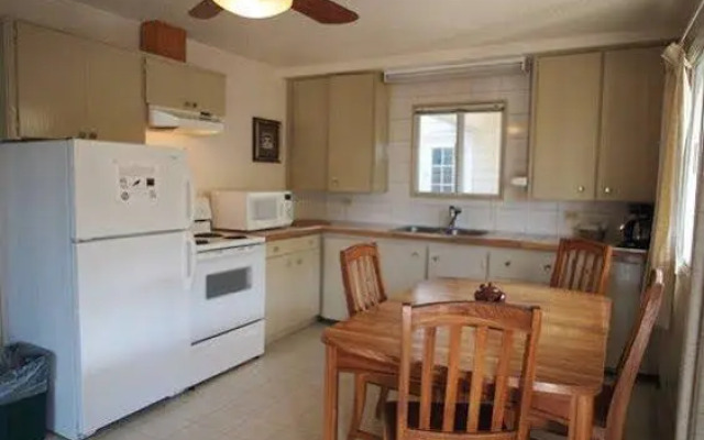 Whale's Tail Guest Suites