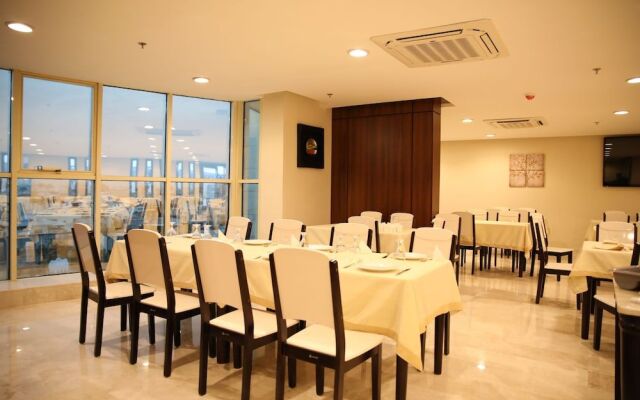 Ocean Hotel