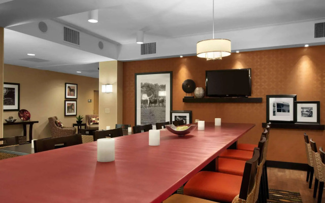 Hampton Inn Houston-Brookhollow