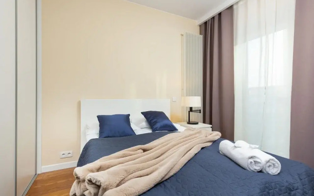 Royal Mennica Residence LUX by Renters