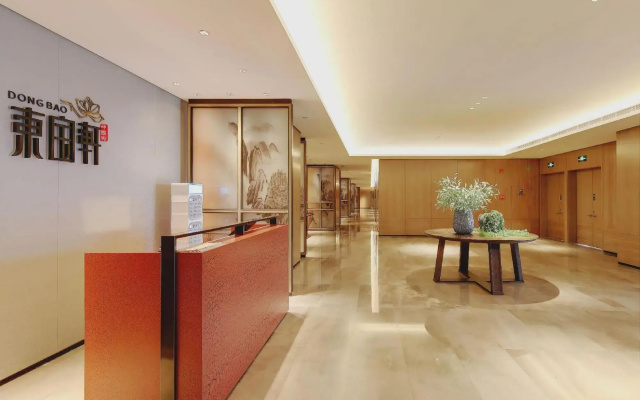 Donghua Apartment