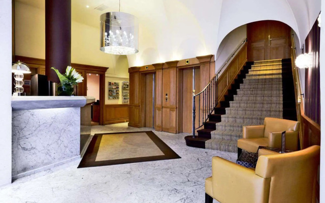 Hotel Paris Neuilly