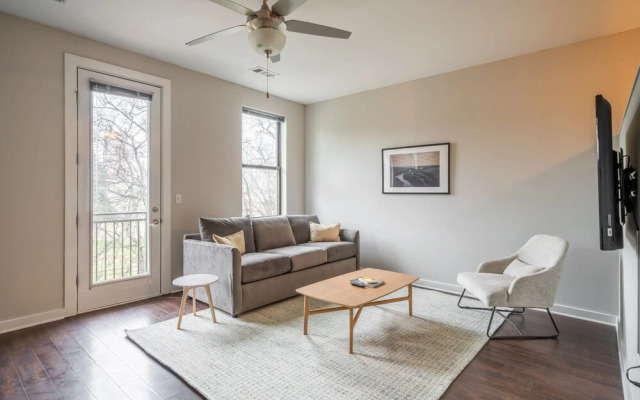 Cozysuites Musicrow Astonishing SDO Free Parking22