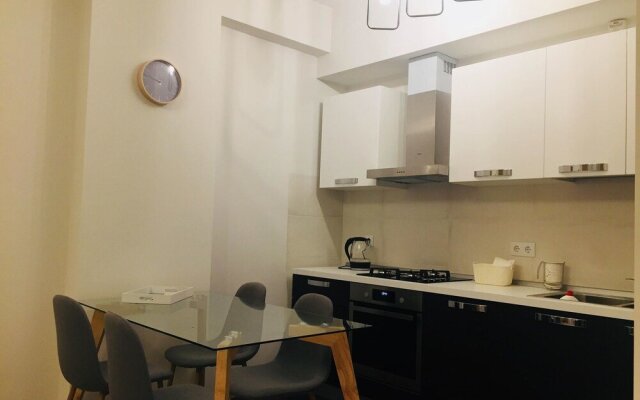 Sols M2 White Modern Apartments