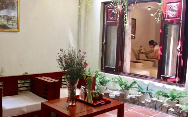 Long Life Riverside Hotel & Spa