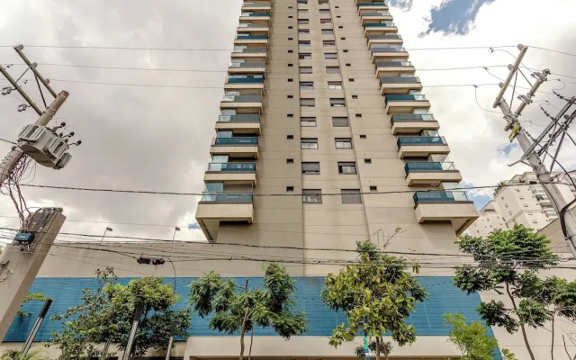 Piscina-academia-AC-Brazilian Corner