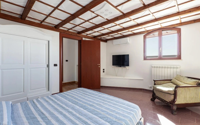 Tenuta San Cassiano with garden and pool