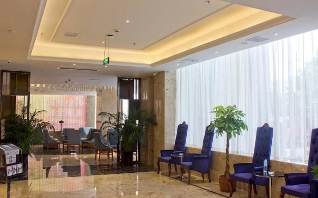 Eral Hotel