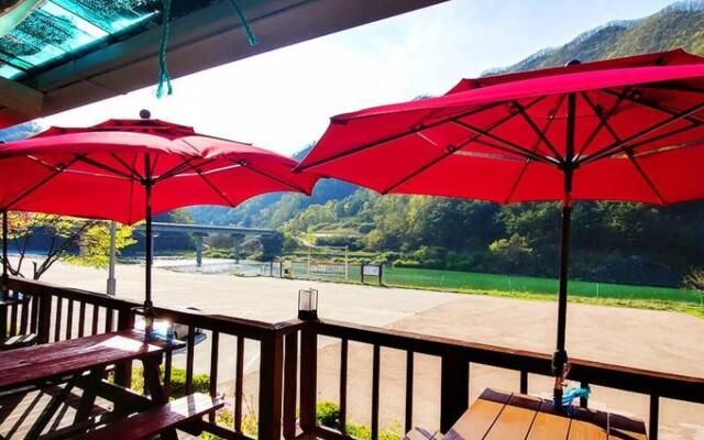 Youngwol River and Stars Pension