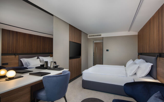 Noemia Hotel