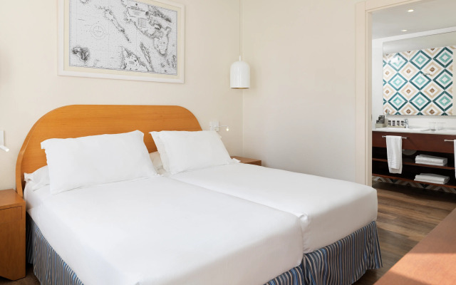 H10 Ocean Suites