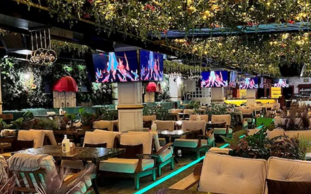 Hotel Kurucesme Business