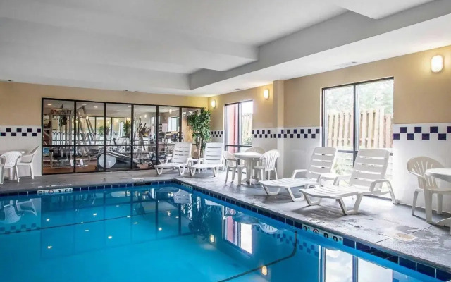 Comfort Suites Tuscaloosa near University