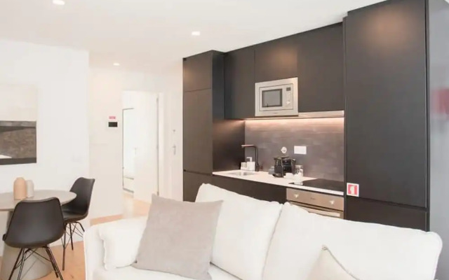 NAX Apartment E by Liiiving