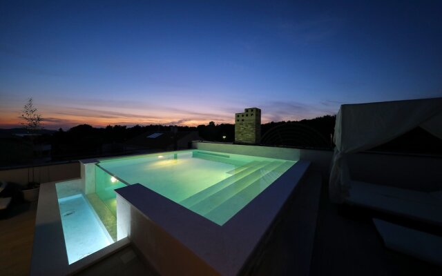 Rooftop pool & terrace - Villa Bellavista