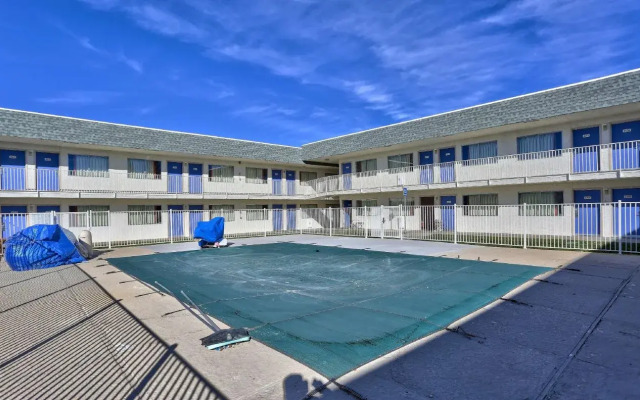 Motel 6 Flagstaff, AZ - Butler