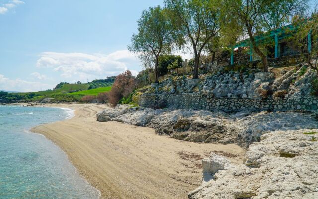 Kiparissi Villa Halkidiki