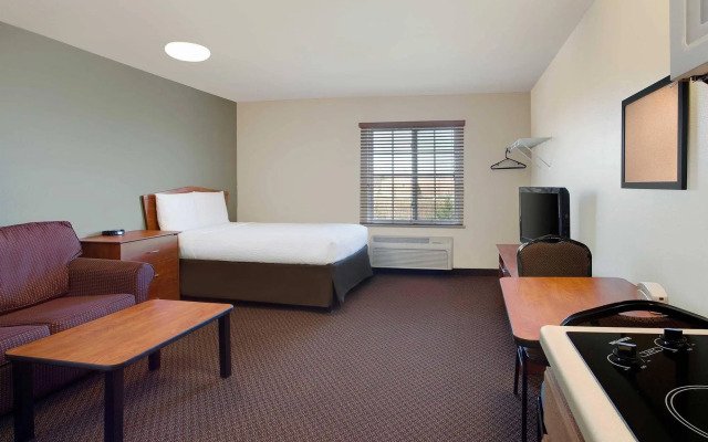 WoodSpring Suites Richmond Colonial Heights Fort Gregg-Adams